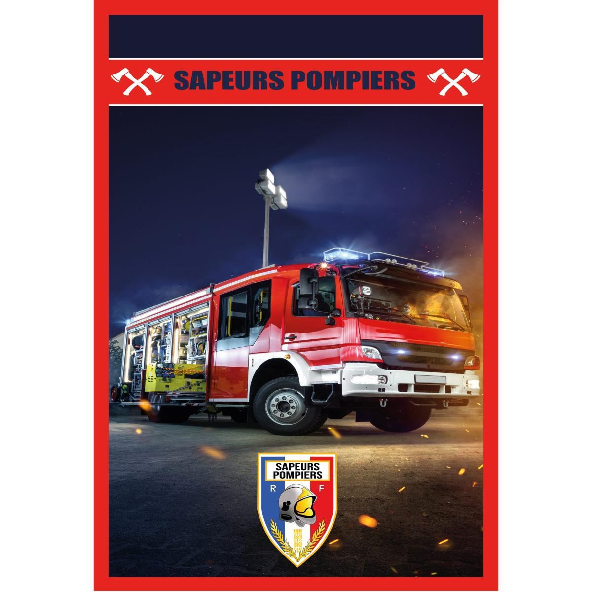 Un trochon représentant un camion de Sapeurs Pompiers de uit sur une route. en haut sur un bandeau rouge, avec les haches est inscrit "sapeurs pompiers". En bas se trouve l'écusson des sapeurs pompiers français. Au milieu le camion de Pompiers d'un rouge puissant et flamboyant.