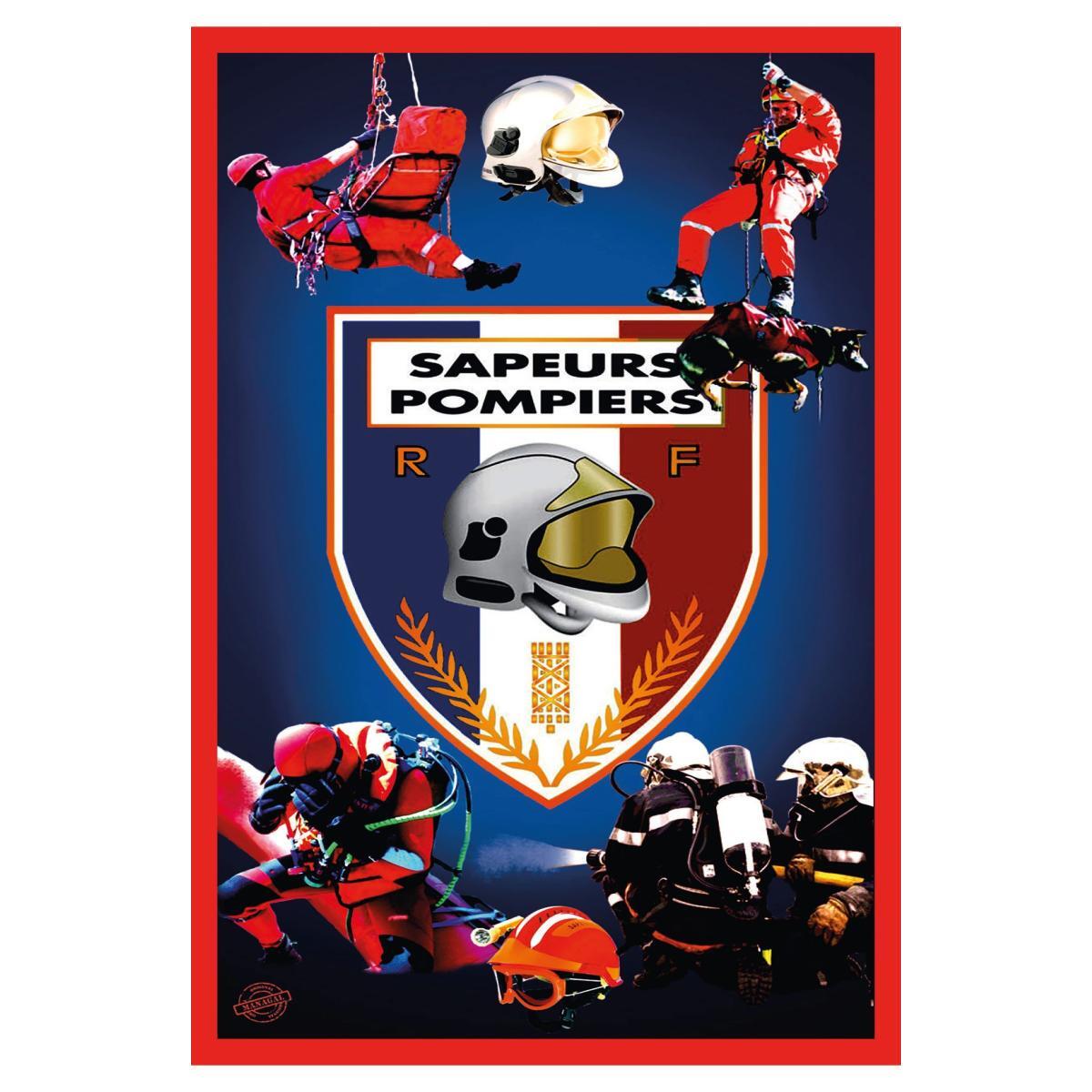 Torchon avec des pompiers sur corde, en intervention, écusson sapeurs pompiers au milieu. Un fond bleu marine, les pompiers sont dans des tenues d'intervention rouge. Un casque de pompier est présent en haut, au milieu. Les bordures sont rouges, rappelant l'écusson Français.